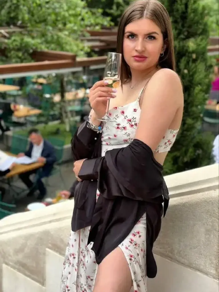 Ирина — эскорт Москва