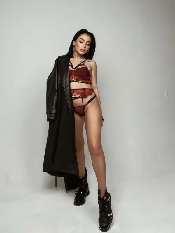 Сиенна — индивидуалка Москва