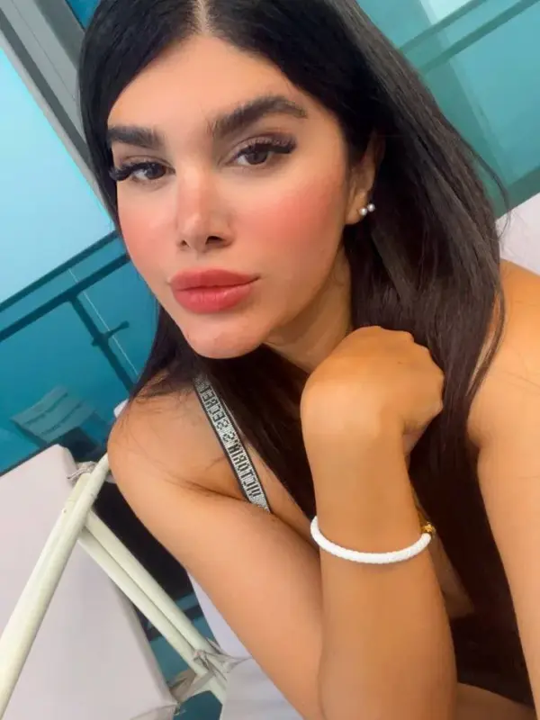Носика — возраст 30, рост 167