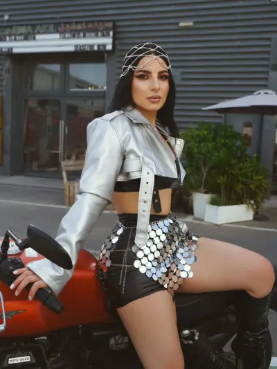 Мила — эскорт Москва