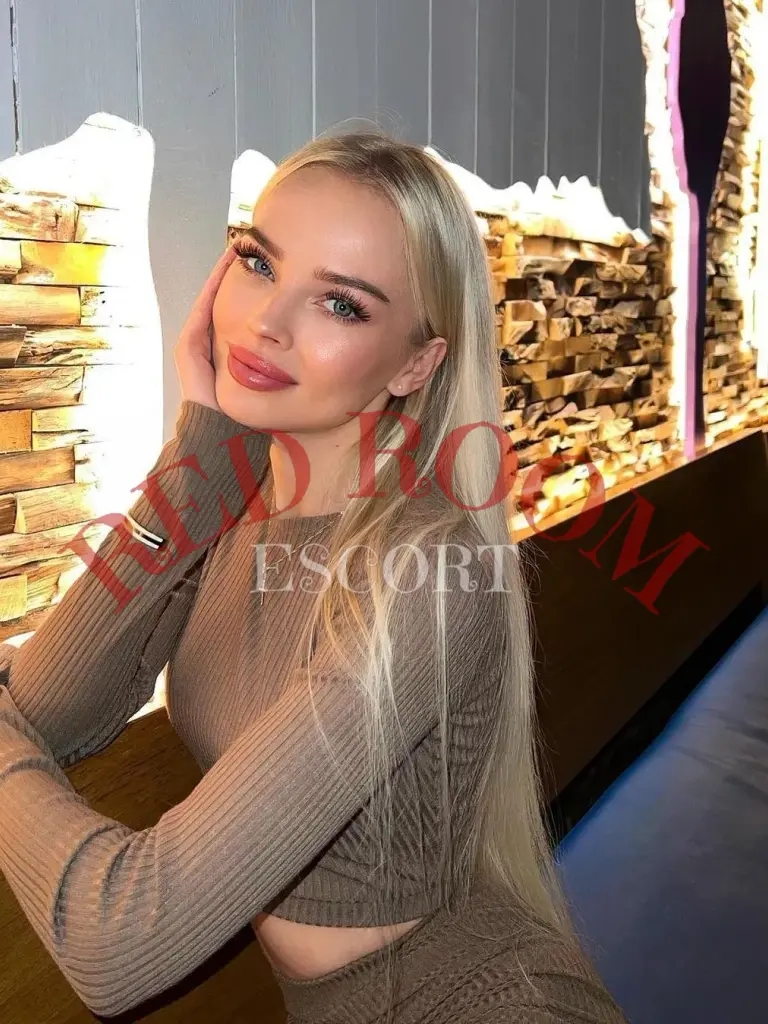 Зоэль — индивидуалка Москва