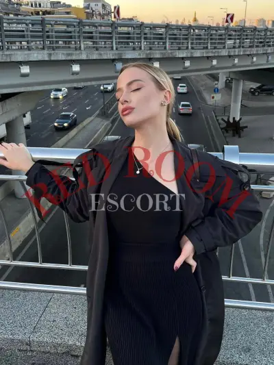 Роуэн — проститутка Сочи