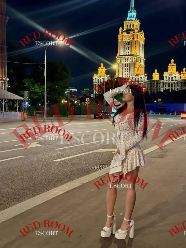 Ясмин — эскорт Москва