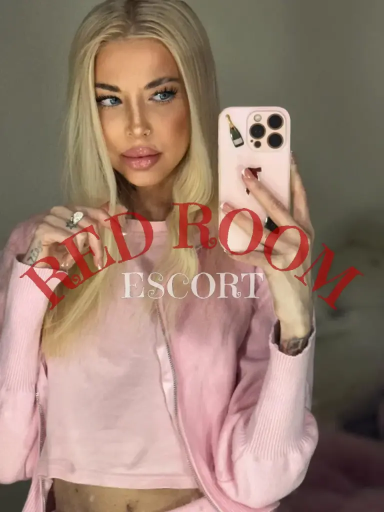 Эмилия — эскорт Москва