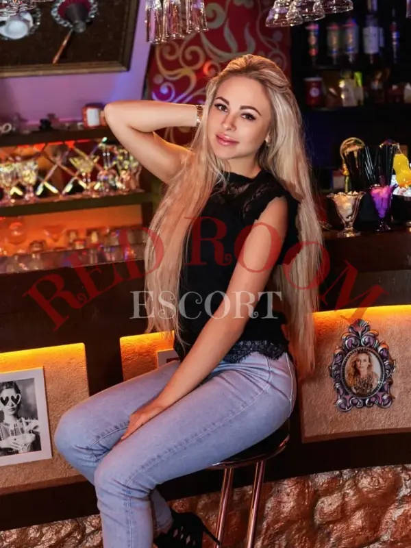 Марина — эскорт Москва