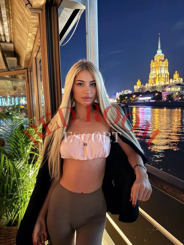 Стася — возраст 21, рост 170