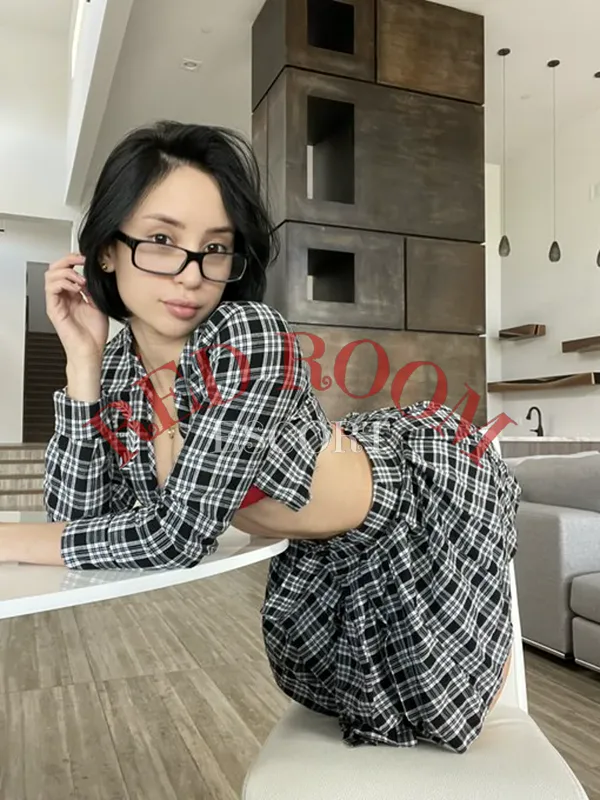 Виолетта — эскорт Брест